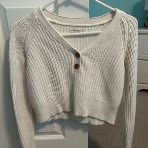 Small cropped white sweater
